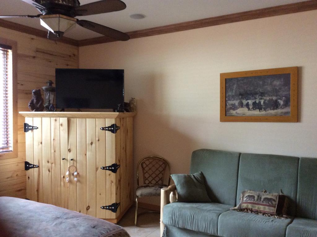 Elktrace Bed And Breakfast Пагоса-Спрингс Экстерьер фото